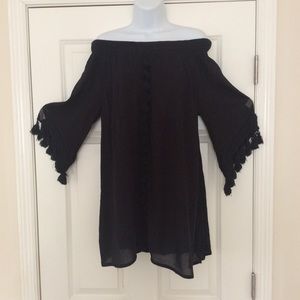 Context by Lord & Taylor Black tassel top